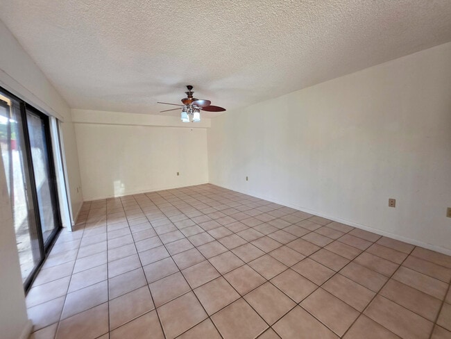 Photo - 832 Blue Ridge Cir