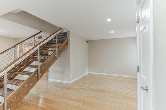 Photo - 3214 Clawson Rd