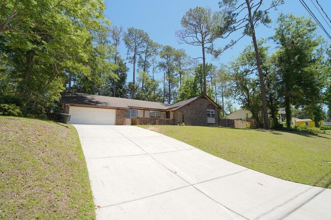 Photo - 1545 Pine View Dr