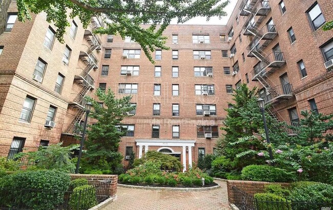 Photo - 6735 Yellowstone Blvd Unit 5p