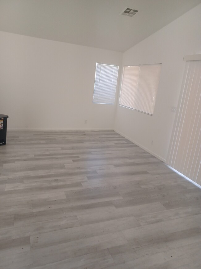 Photo - 5752 Indian Springs St