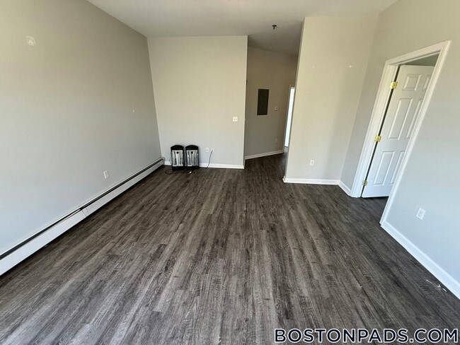 Photo - 60 Franklin St Unidad 404