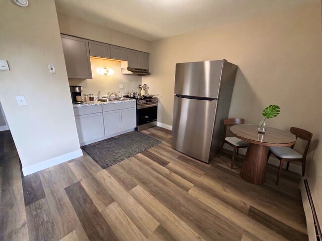 Photo - 779 Anderson Ave Unit 2