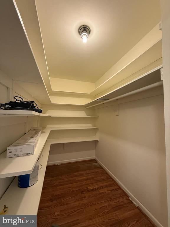 Building Photo - 5565 Columbia Pike Unit 411