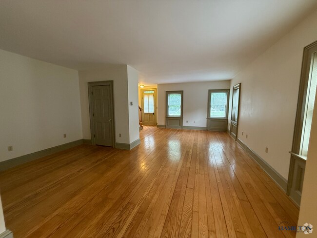 Building Photo - Lebanon St - 059 61 Unit 1 Rental