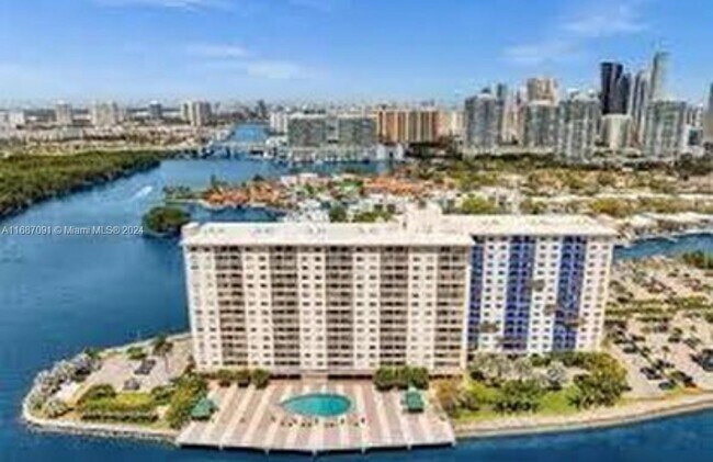 Photo - 400 Kings Point Dr Unit 928