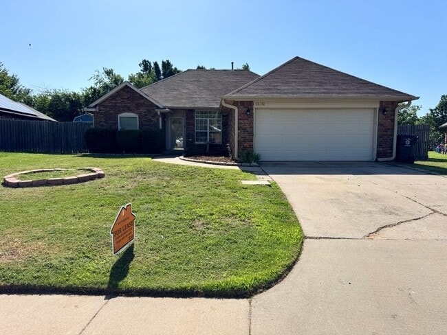 Building Photo - New Paint! 3 beds, 2 full baths, 2 car garage home for rent in S. OKC and Moore schools!