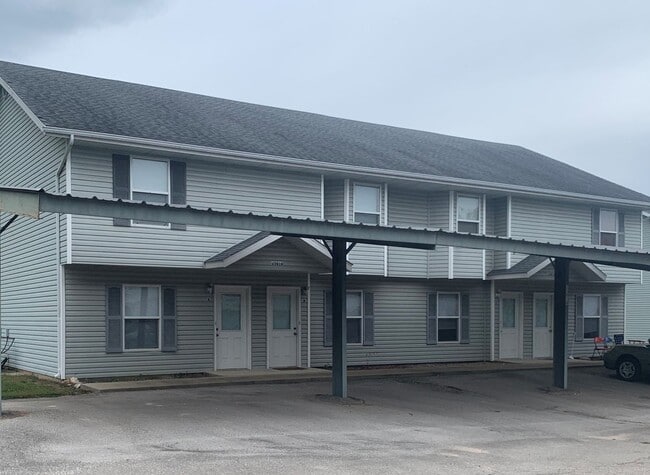 Building Photo - 25010 Scenic Dr Unit A