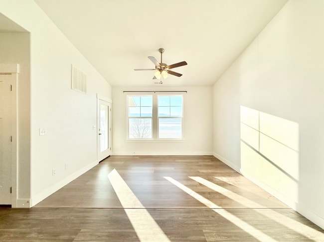 Photo - Gorgeous Condo in Vineyard!