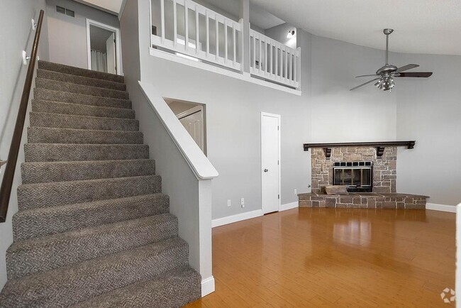 Building Photo - 1425 Martway Cir Rental