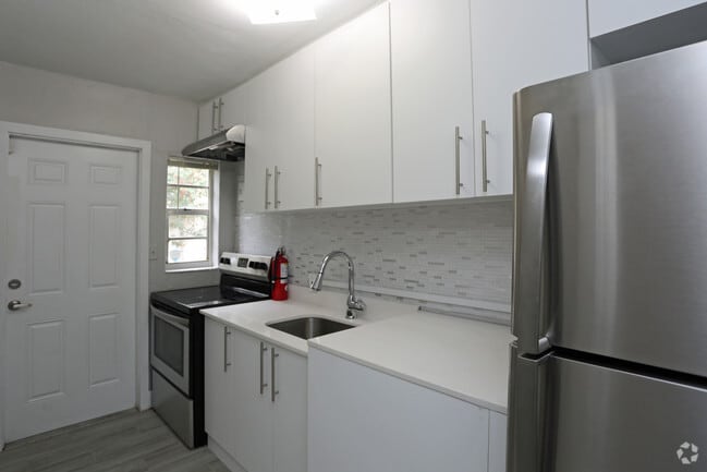 Poinsettia Place Apartments