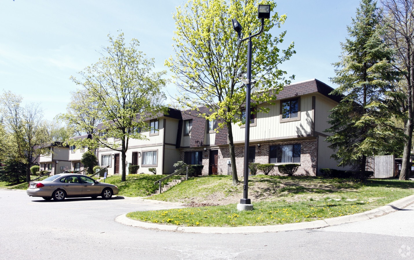 Photo - Saxon Village Apartments