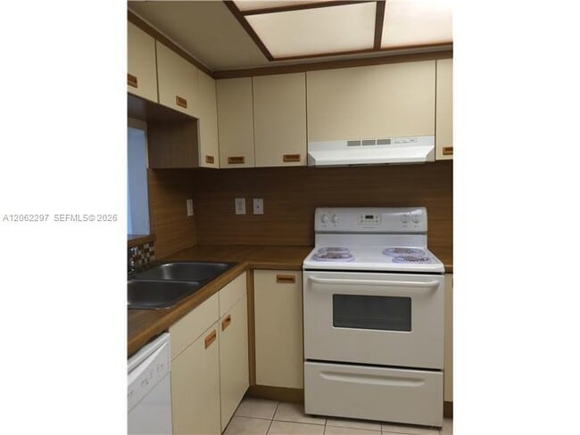 Photo - 12455 SW 93rd Terrace Unit 408T