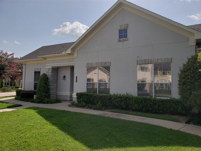 Photo - 4330 Lake Run Dr