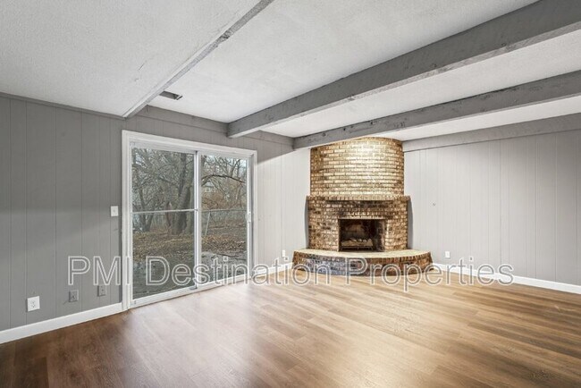 Photo - 16306 W 141st Terrace