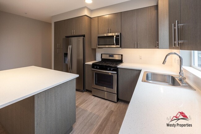 Photo - 110 N Blandena St