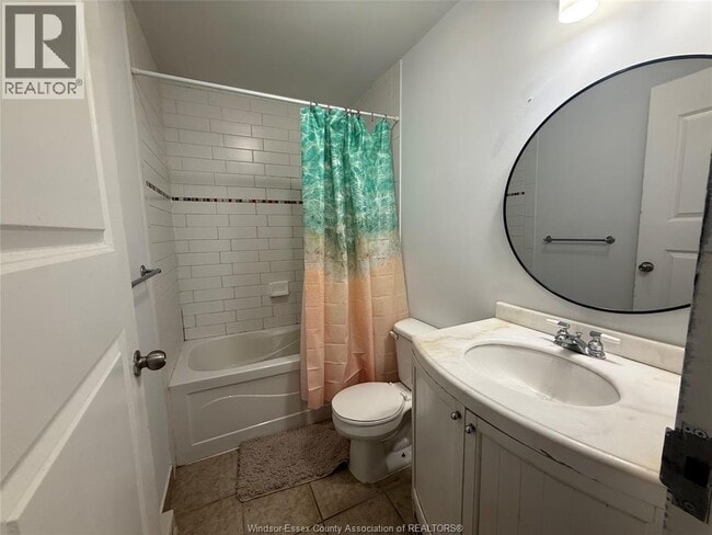 Photo - 511 Pelissier St Unit 302