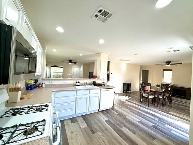 Photo - 3817 Bayamon St