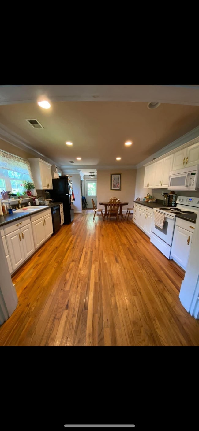 Photo - 71 Dunnemann Ave