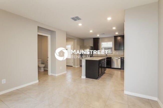 Photo - 3 Bedroom Pet-Friendly Home in Phoenix, AZ with Main Street Renewal