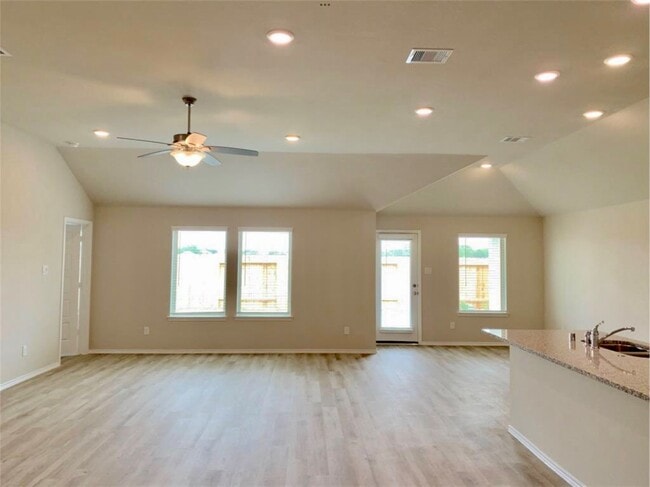 Photo - 2203 Levant Ln