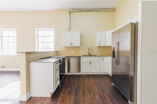 Photo - 306 W Wisconsin Ave Unit 208