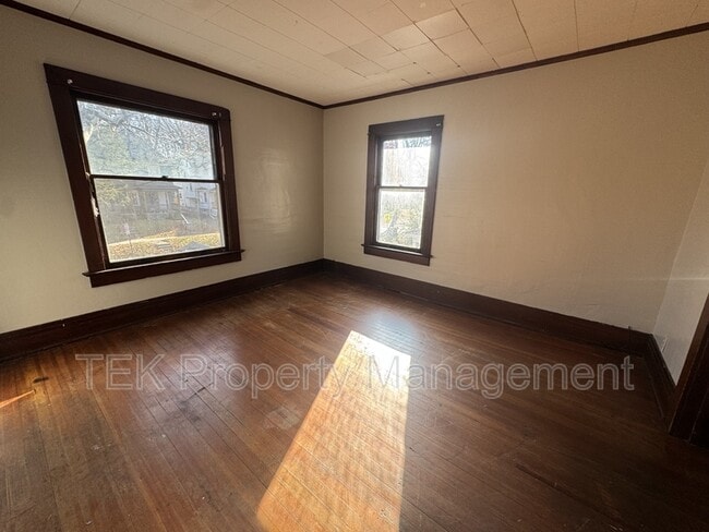 Photo - 259-261 Pierpont Street