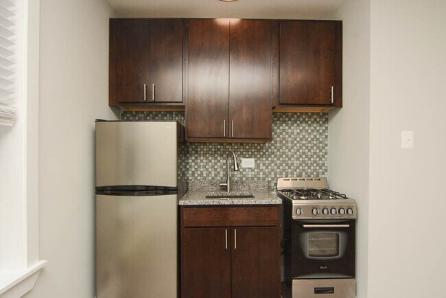4349 N Damen Ave Unit 803