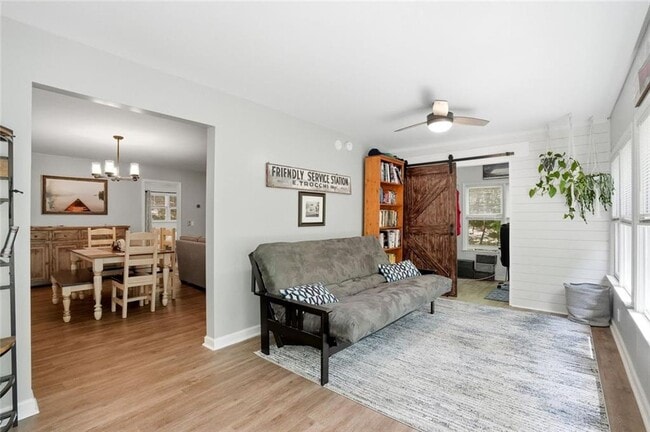 Photo - 112 Trout Lily Trail