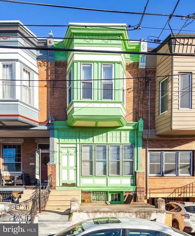 Front of House - 779 N 27th St Unit 1