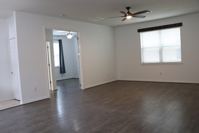 Photo - 5239 Fallen Leaf Dr