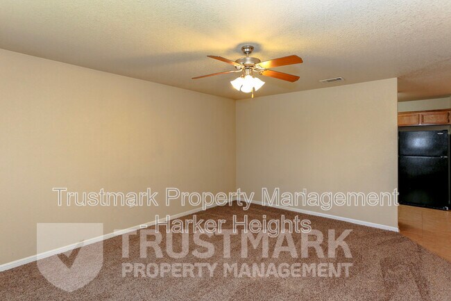 Photo - 4202 Elms Run Cir Unidad A