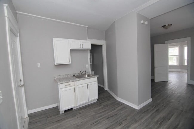 Building Photo - 3907 7th Ave Rental