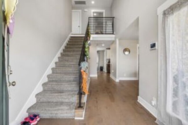 Photo - 3 Bedroom 2 1/2 Bathroom Home