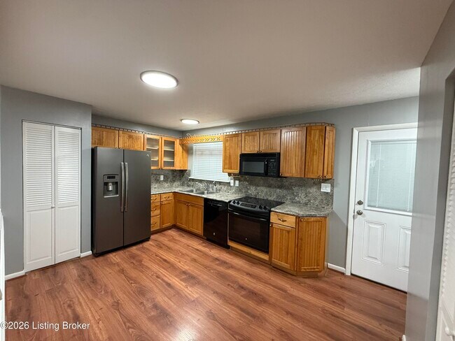 Photo - 3706 Glenlea Way