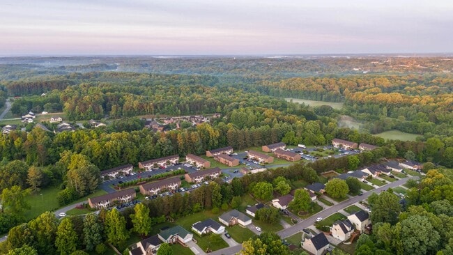Foxcreek Apartments
