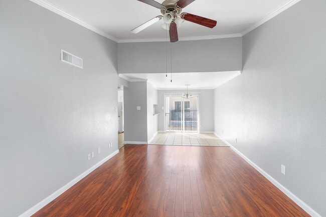 Photo - 12707 Bellaire Blvd Apartment Unit 1722