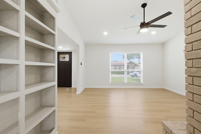 Photo - 5633 Truitt St