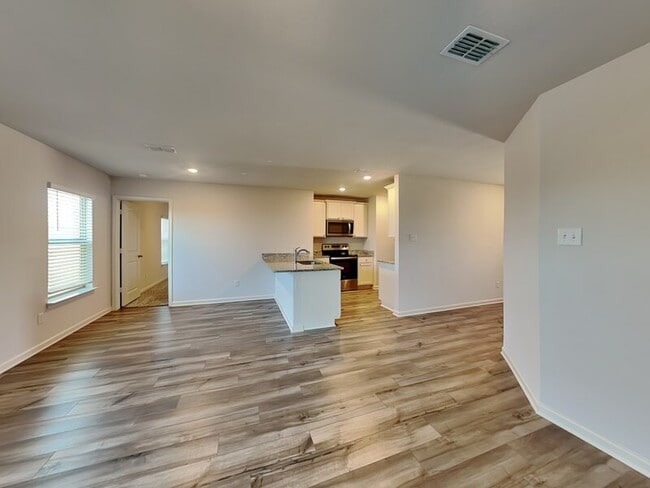 Photo - 128 Holster Holw Rd