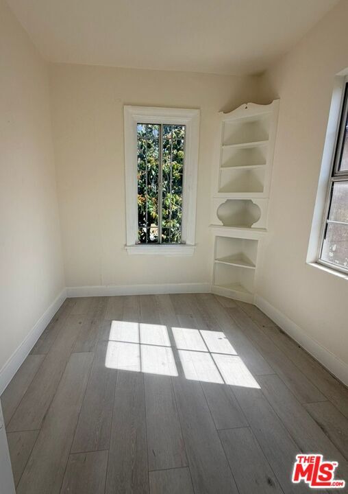 Photo - 1034 W 84th St