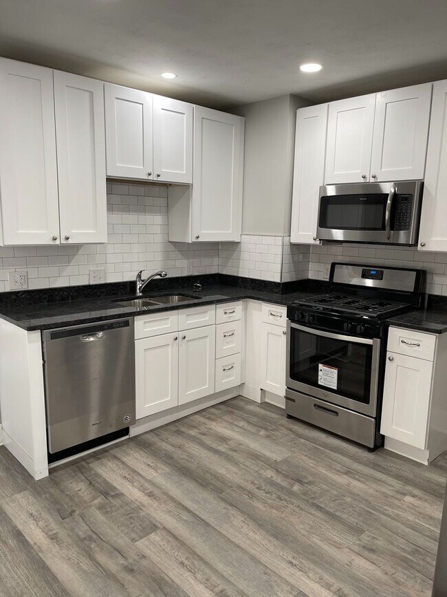 117-119-119 E Innis Ave Unit 119