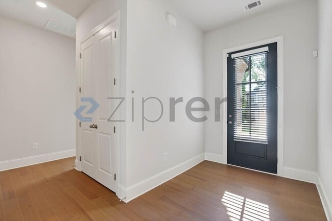 Photo - 6510 Wallace Farms Dr