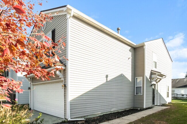 Photo - 4509 Connaught E Dr