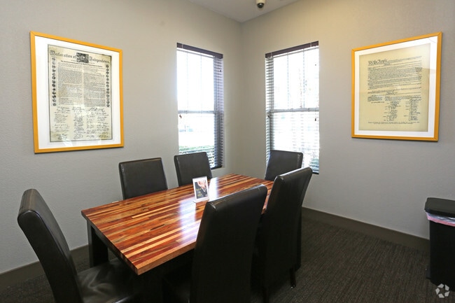 24 Hour Study Room