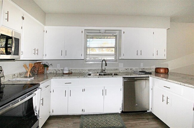 Photo - 8311 Wilmerdean St