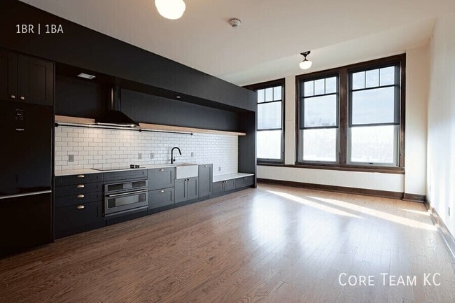 Photo - 310 E 39th-A3 Unit A3