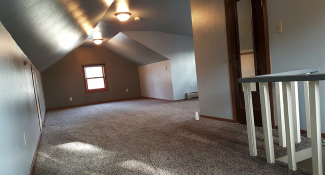 Building Photo - 720 12th St N Rental