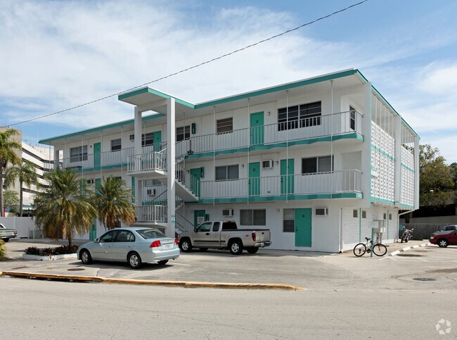 Shamrock Apartments - Shamrock Apartments