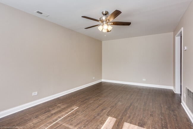 Photo - 8237 S Drexel Ave