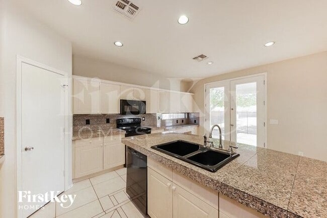 Photo - 16221 W Marconi Ave